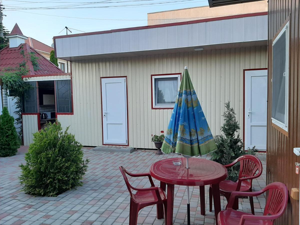 Mini Hotel Уютный Дворик 오데사 외부 사진